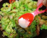 Foto langkah ke 4 dari resep Tumis Paria.
