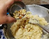 A picture of step 3 of Sujji (semolina) Laddu.