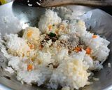 Foto langkah ke 4 dari resep Nasi Goreng Mentega Wortel.