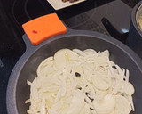 Foto del paso 3 de la receta: Higaditos de pollo encebollados