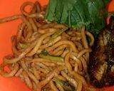 Foto langkah ke 3 dari resep Mie goreng.