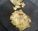Foto del paso 5 de la receta: Flores de alcachofa con crujiente de jamón