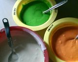 A picture of step 3 of Tricolour vanilla cup cake.