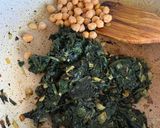 عکس مرحله 2 از دستور خوراک نخود و اسفناج