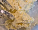 Foto del paso 1 de la receta: Budín de frutos secos aromatizado con mandarina