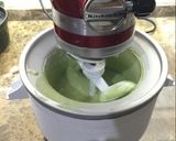 Foto langkah ke 7 dari resep Mint Chocolate Chip Ice Cream.