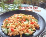 Foto langkah ke 5 dari resep Scramble Egg Tomat Timun.