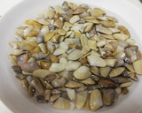 Foto del paso 3 de la receta: Coquinas al ajillo de Isla Canela⛱️