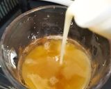 Gambar langkah 3 resipi Ice Tea Yakult (Minuman Probiotic).