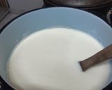 A picture of step 2 of Ukudla kobisi- Milk food - Melkkos.