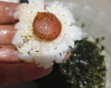 Foto langkah ke 2 dari resep Bola-Bola Nasi Rumput Laut.