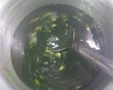 A picture of step 4 of Chia seeds mint lemon drink.