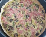 Foto del paso 5 de la receta: 🍄🥧 Quiche semi integral con Portobellos, jamón y puerro 🥧🍄