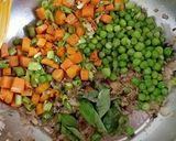 A picture of step 4 of Veg rice.