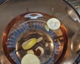 A picture of step 1 of Honey Green Tea.