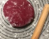 Gambar langkah 3 resipi Donut Bunga Red Velvet.