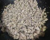 A picture of step 3 of Chicken moon samosa.