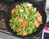 Foto del paso 3 de la receta: Ensalada de verduras en escabeche