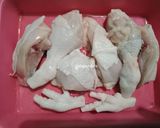 Foto langkah ke 1 dari resep Semur Ayam Kentang.