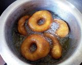 A picture of step 6 of Passion flavored doughnuts.