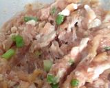 รูปขั้นตอนการทำที่ 1 ของ เกี้ยวน้ำไก่ไส้แตงกวา