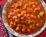 Foto del paso 4 de la receta: Garbanzos con zanahorias y salsa de tomate