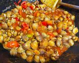 Foto langkah ke 6 dari resep Kerang Dara Saus Padang.