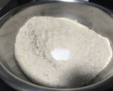 Foto del paso 1 de la receta: Pizza 🍕casera con masa de harina de avena en sartén 🍳