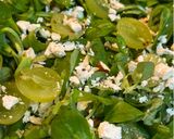 Foto del paso 2 de la receta: Ensalada de canónigos con uva y queso feta