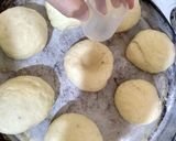Foto del paso 6 de la receta: Bollitos de crema pastelera