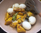 Foto langkah ke 2 dari resep Semur Telur dan Tahu.