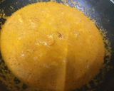 A picture of step 3 of Prawns ghassi.