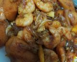 รูปขั้นตอนการทำที่ 3 ของ ไส้กรอกไก่&กุ้งผัดน้ำพริกเผา🍤🍚