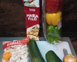 Foto del paso 1 de la receta: Pastel de verduras y gambas con masa filo