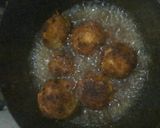 A picture of step 4 of Potato fritters.