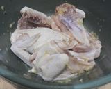 Foto langkah ke 2 dari resep Ayam Goreng Bawang Merica.
