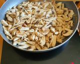 Bakonyi csirkeragu 🍄 recept fázis 3 fotója