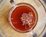 A picture of step 6 of Garlic Chilli oil.