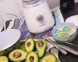 A picture of step 1 of Avocado mousse.