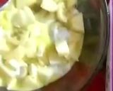 A picture of step 8 of Fruit trifle.