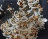 A picture of step 1 of Chicken jalfrezi.