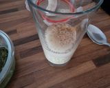 Foto del paso 2 de la receta Pudding de chía, té matcha, plátano dátiles y avellana