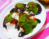 A picture of step 10 of Dahi Bhalle chaat.