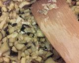 Foto del paso 1 de la receta Empanada de berenjena y setas