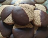 Foto del paso 4 de la receta: Galletitas de cacao y naranja