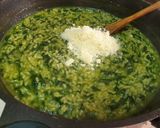 Pas rețetă Orez cu spanac și șofran (Risotto ai spinacci e zafferano) 2 fotografie