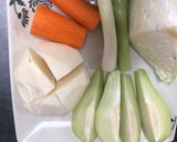 Hình bước làm 1 của món Bún Bò Huế Chay