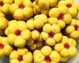 Foto langkah ke 4 dari resep Kue kering (1 adonan untuk bermacam² bentuk).