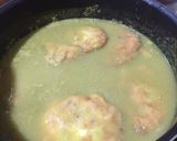 Foto del paso 2 de la receta: Tortitas de carne en chile verde