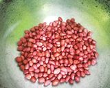 लसूण - शेंगदाणा चटणी (lasun shengdana chutney recipe in marathi) रेसिपी स्टेप 1 फोटो 